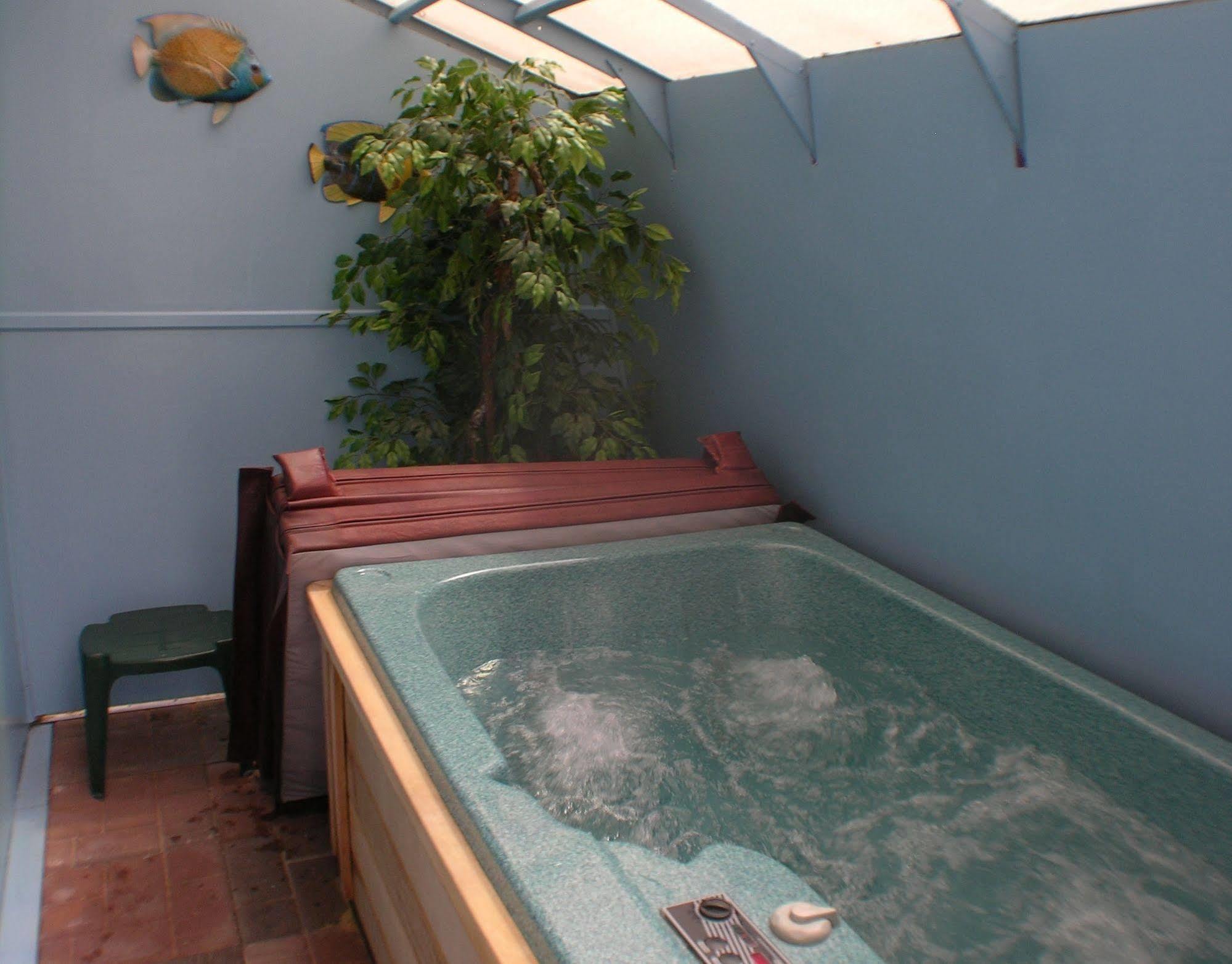 Bay Top Motel Weirs Beach Εξωτερικό φωτογραφία